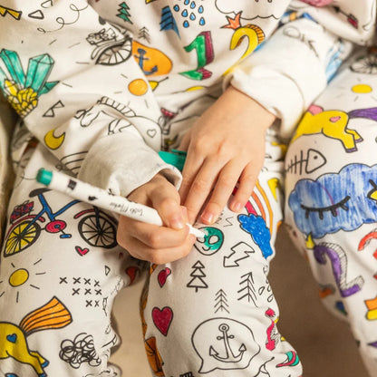 Pyjama à colorier (crayons de couleur inclus)